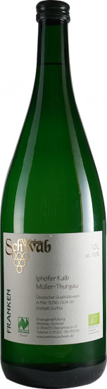 2017 Iphöfer Kalb Müller-Thurgau halbtrocken Bio 1,0 L - Weinbau Schwab